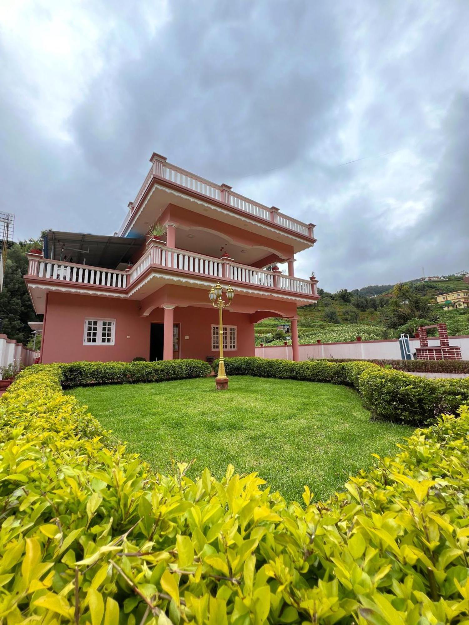 Chill Inn - Families Only Ooty Exterior foto